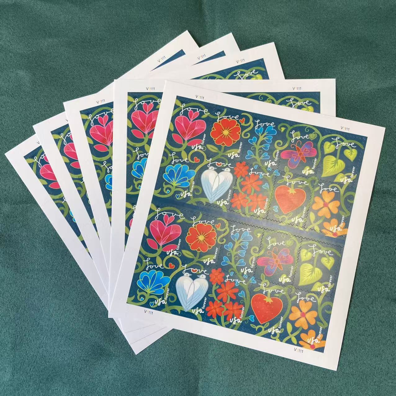 2011 US First-Class Forever Stamps – Garden of Love